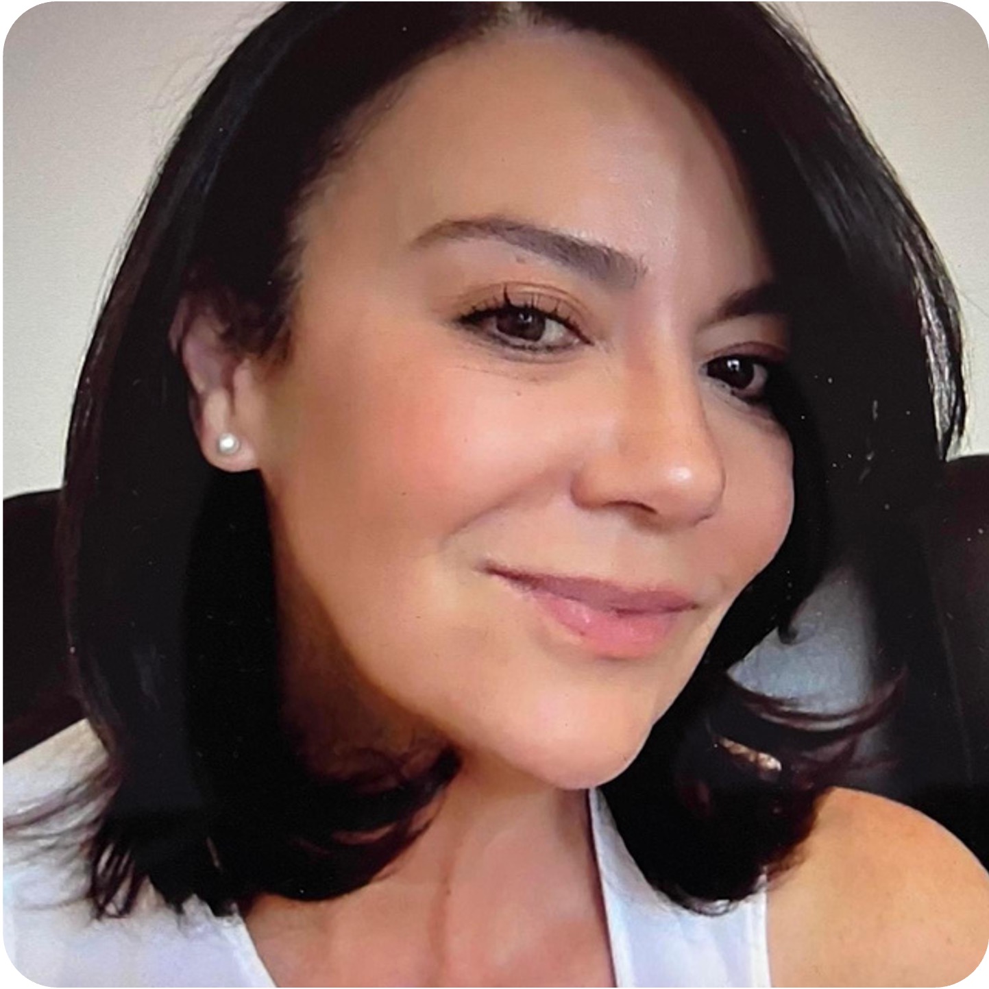 Sandra Carrillo - Psicoterapeuta y Tanatóloga en CORES
